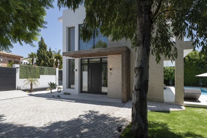 Arboleda - Contemporary Villa in Estepona