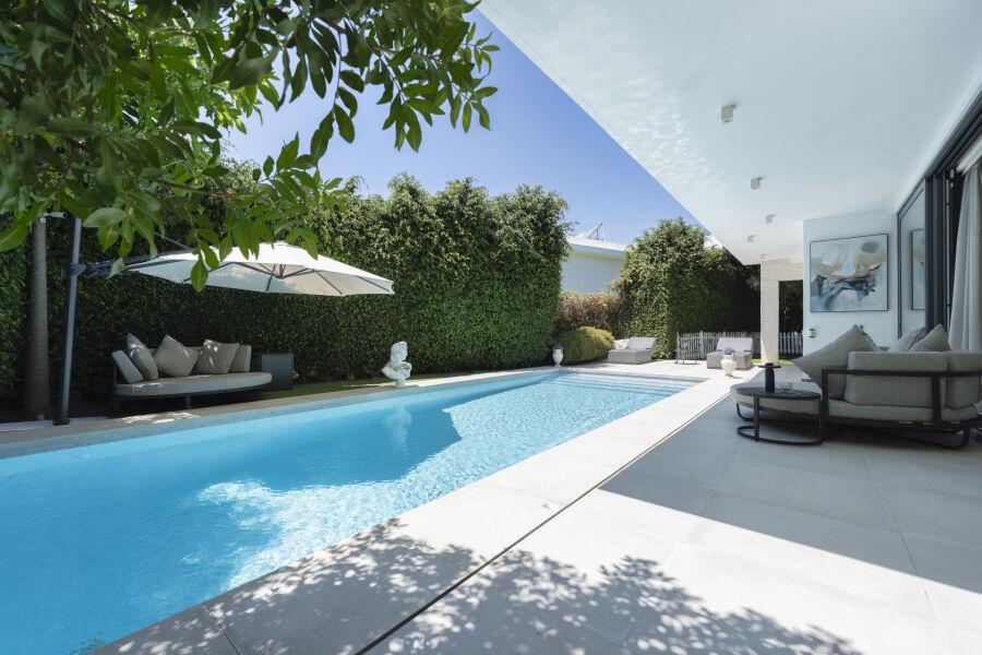 Arboleda 5 - Contemporary Villa in Estepona