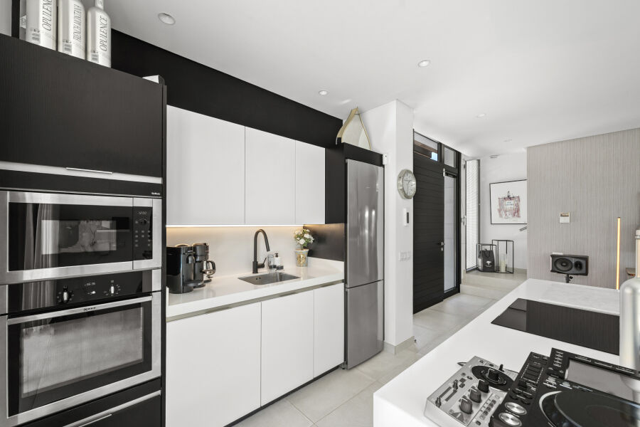 Arboleda 5 - Contemporary Villa in Estepona