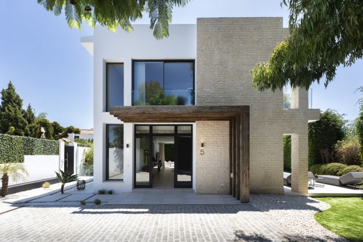 Arboleda - Contemporary Villa in Estepona
