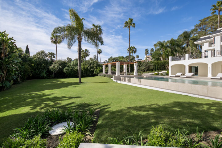 Villa Monte Blanco - Where Nueva Andalucía Feels Different