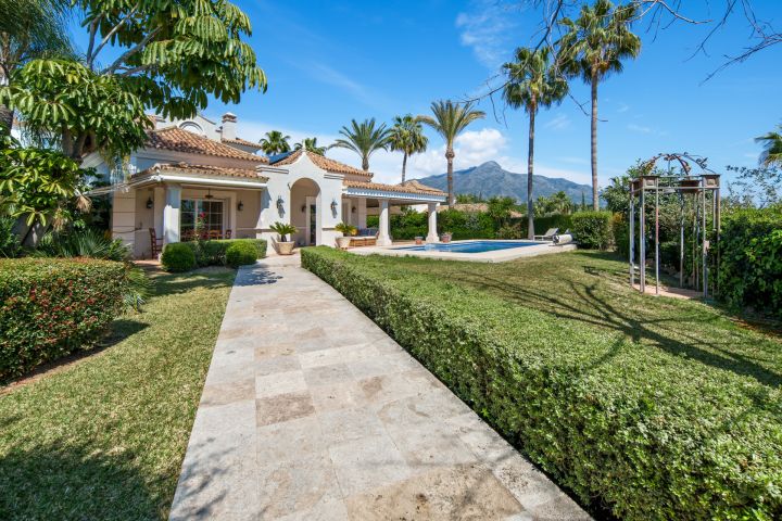 Casa Constanze - Charming Villa in Nueva Andalucía