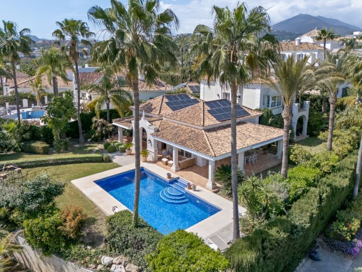 Casa Constanze - Charming Villa in Nueva Andalucía