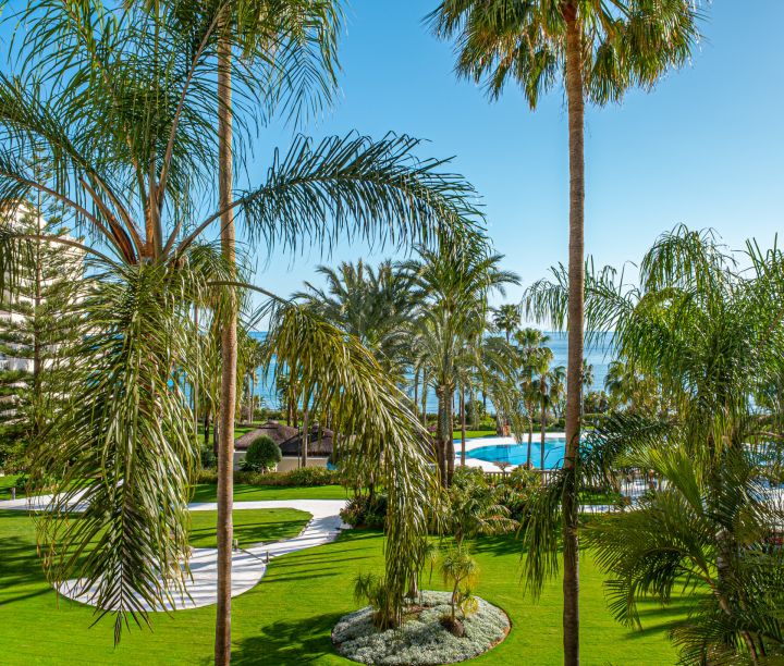 Las Dunas Park 505 - Apartment with Sea Views in Estepona
