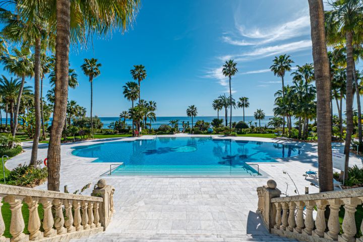 Las Dunas Park 505 - Apartment with Sea Views in Estepona