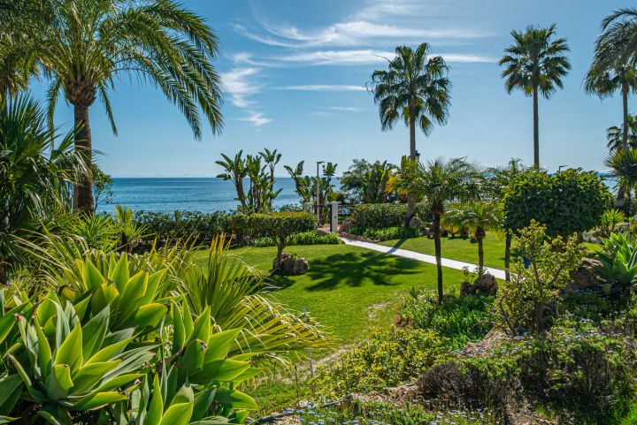 Las Dunas Park 505 - Apartment with Sea Views in Estepona