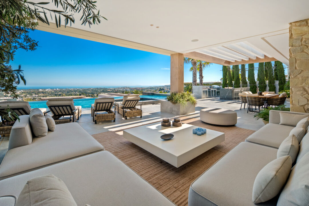 Villa Mare - Modern Home with Panoramic Views