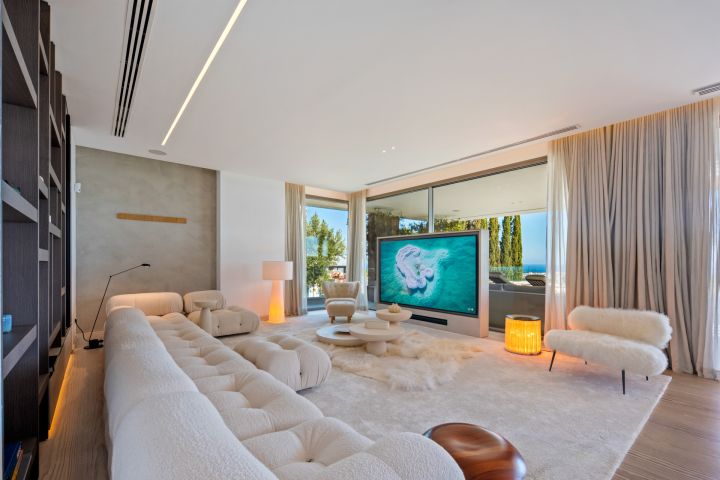 Villa Mare - Modern Home with Panoramic Views