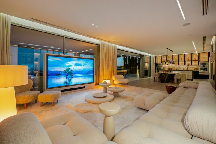 Villa Mare - Modern Home with Panoramic Views