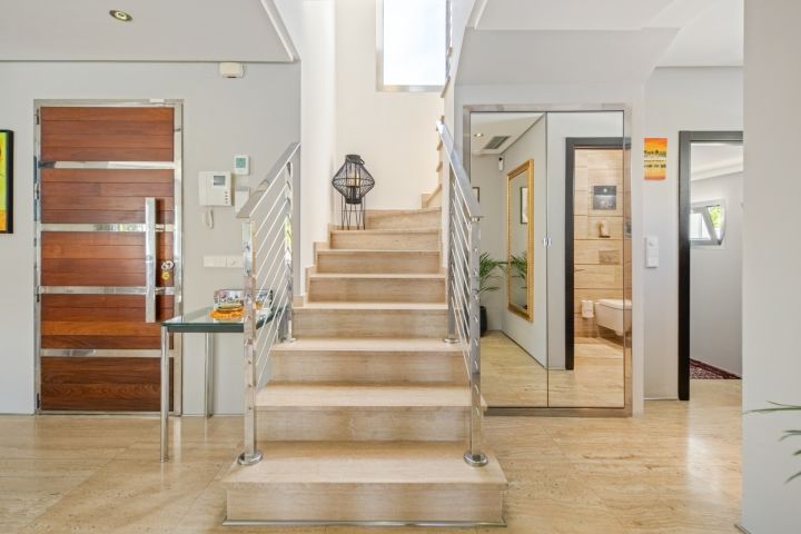 Acueducto 40 - Modern Villa in a Prime Location