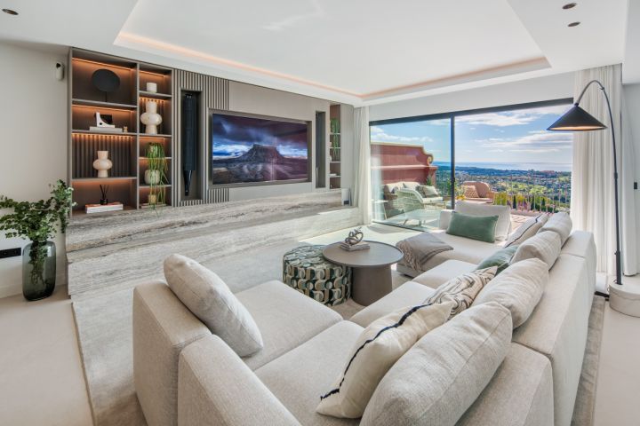 Monte Halcones 3F - Stunning Duplex Penthouse in Prime Location