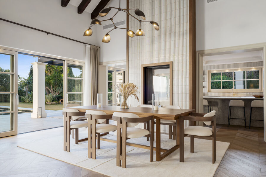 La Hacienda - Amplia vivienda moderna con vistas panorámicas
