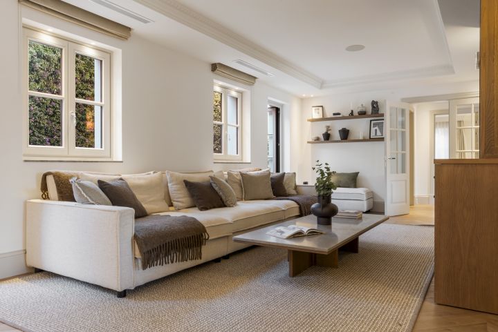 La Hacienda - Spacious Modern Home with Panoramic Views