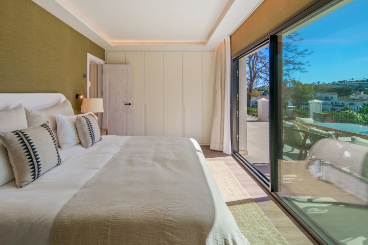 Cerquilla One - Impressive Frontline Golf Villa