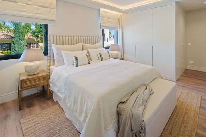 Cerquilla One - Impressive Frontline Golf Villa