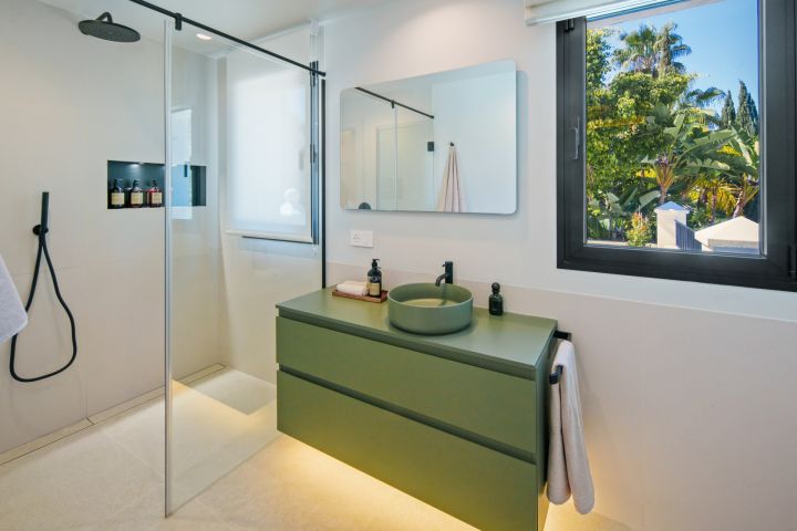 Cerquilla One - Impressive Frontline Golf Villa