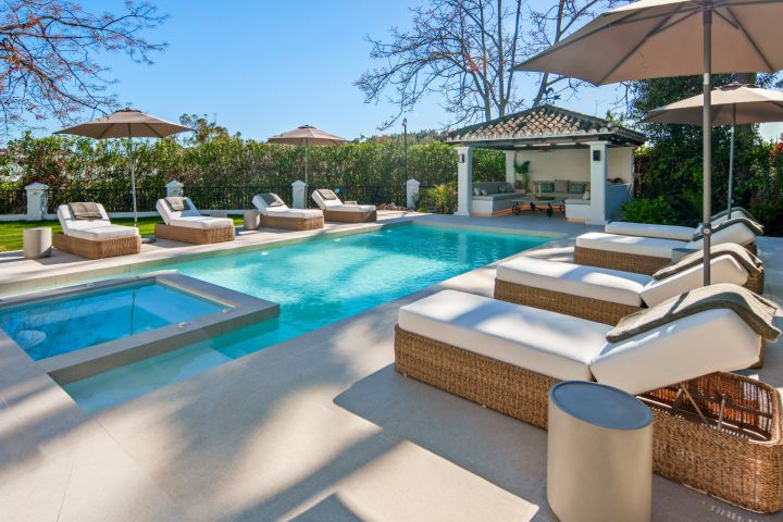 Cerquilla One - Impressive Frontline Golf Villa