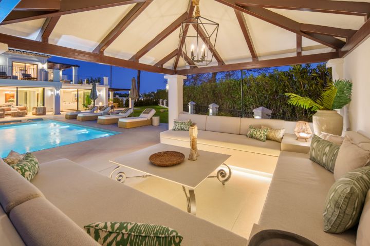 Cerquilla One - Impressive Frontline Golf Villa