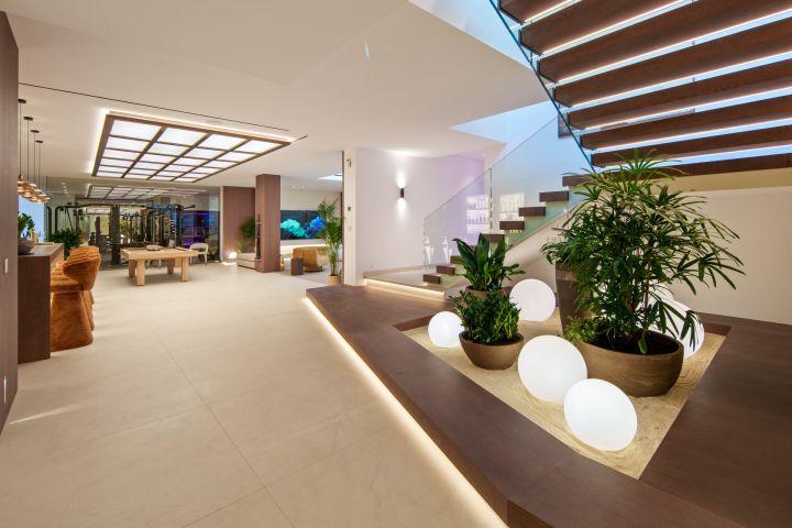 Alcala 70 - Stylish Home with Panoramic Views in Nueva Andalucia