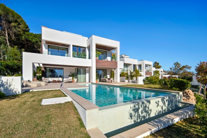 Villa Fuente - Unique Villa in a Gated Community