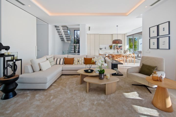 Villa Fuente - Unique Villa in a Gated Community
