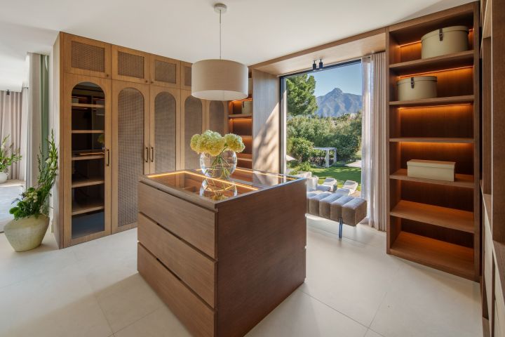 Casa Koi - Frontline Golf Villa in Nueva Andalucía