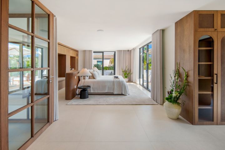 Casa Koi - Frontline Golf Villa in Nueva Andalucía