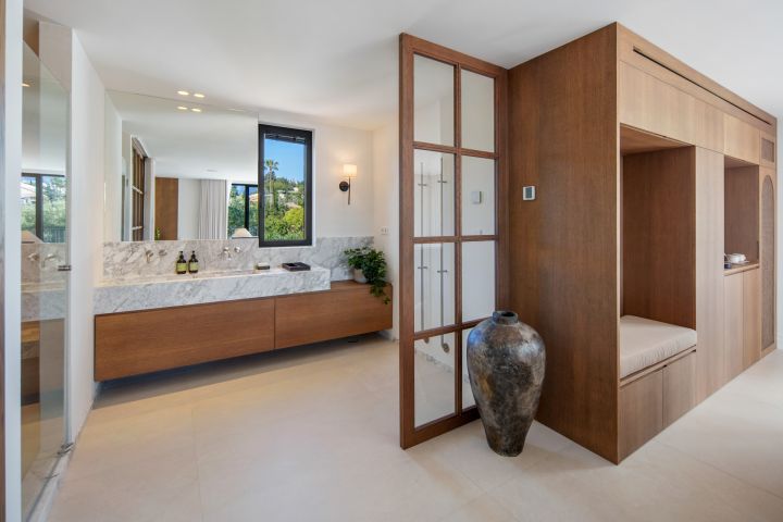 Casa Koi - Frontline Golf Villa in Nueva Andalucía