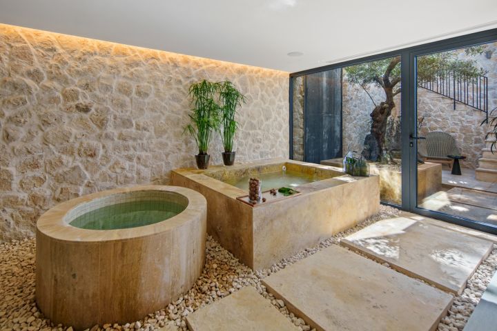 Casa Koi - Frontline Golf Villa in Nueva Andalucía