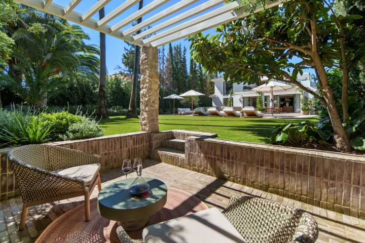 Casa Koi - Frontline Golf Villa in Nueva Andalucía