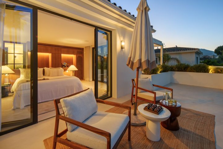 Casa Koi - Frontline Golf Villa in Nueva Andalucía