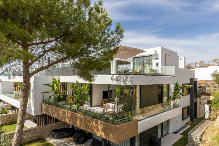 ZenMar - Duplex Penthouse in Marbella East
