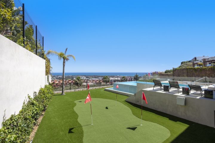 Be Lagom 6 - Contemporary Residence with Sea Views