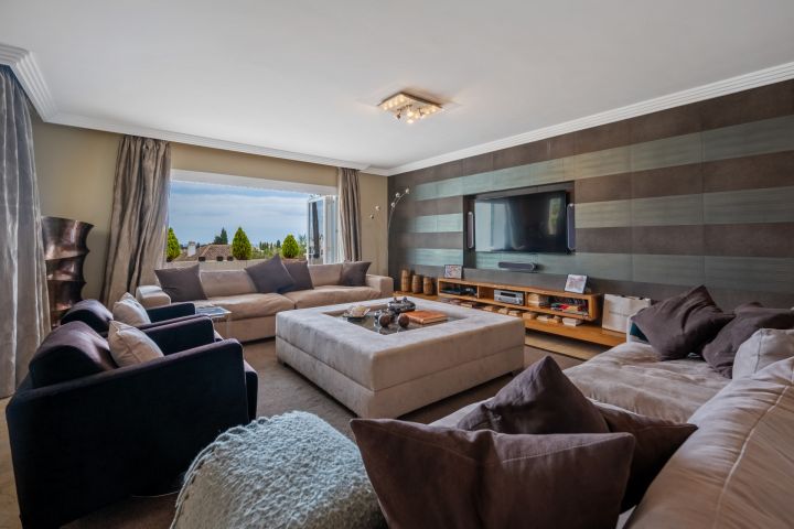 Monte Paraiso 10D - Spacious 4-Bedroom Apartment in Marbella Golden Mile