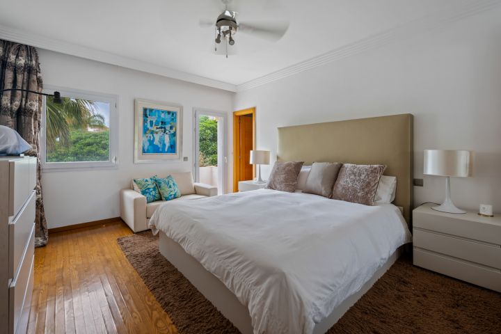 Monte Paraiso 10D - Spacious 4-Bedroom Apartment in Marbella Golden Mile