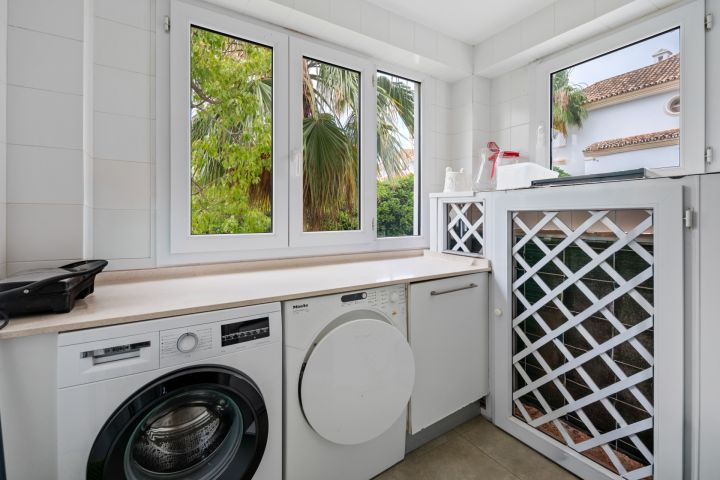 Monte Paraiso 10D - Spacious 4-Bedroom Apartment in Marbella Golden Mile