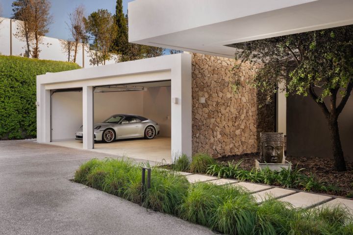 Villa Windfall - Modern Luxury Retreat in Benahavis