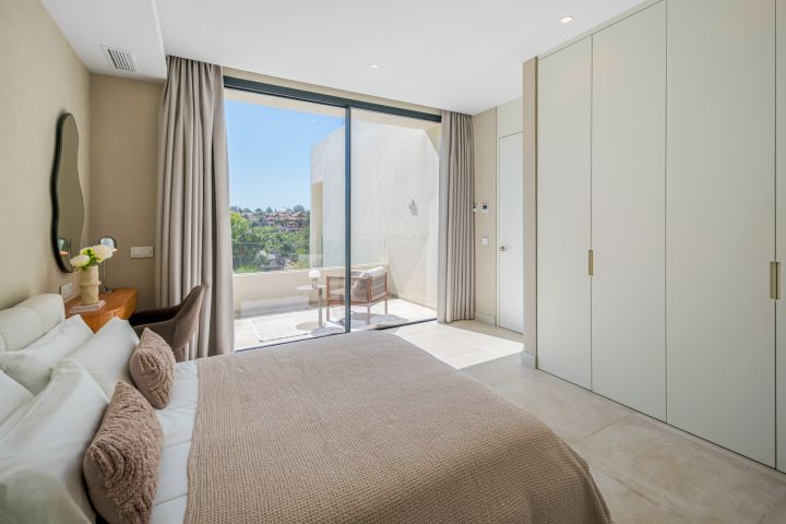 Belfry 1 - Modern Villa in El Campanario