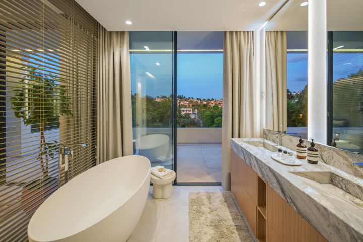 Belfry 1 - Modern Villa in El Campanario