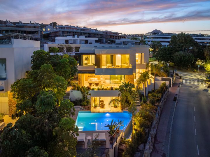 Belfry 1 - Modern Villa in El Campanario