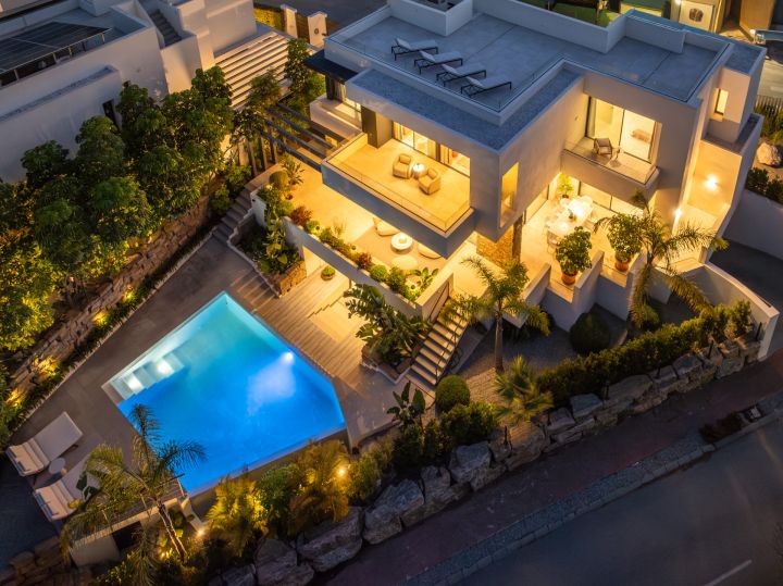 Belfry 1 - Modern Villa in El Campanario