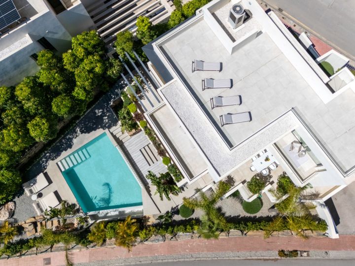 Belfry 1 - Modern Villa in El Campanario