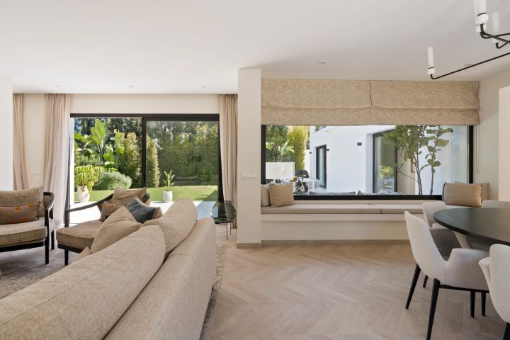 Villa Aura - Elegant Villa in the Golf Valley