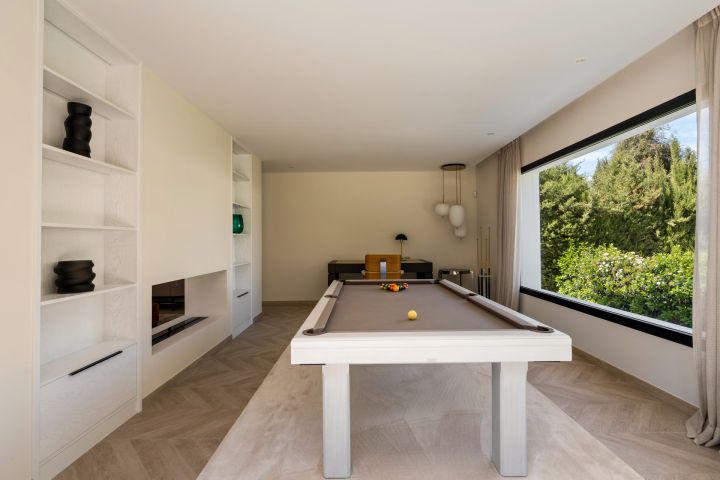 Villa Aura - Elegant Villa in the Golf Valley