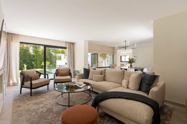 Villa Aura - Elegant Villa in the Golf Valley