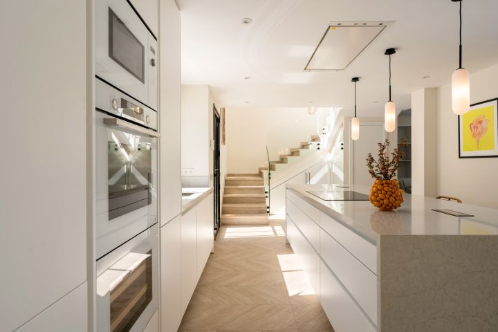 Villa Aura - Elegant Villa in the Golf Valley