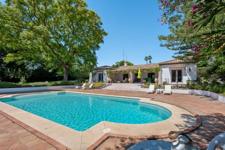 Villa Dos Aguas - Lakefront Cortijo-Style Villa with Expansive Grounds in Benahavis