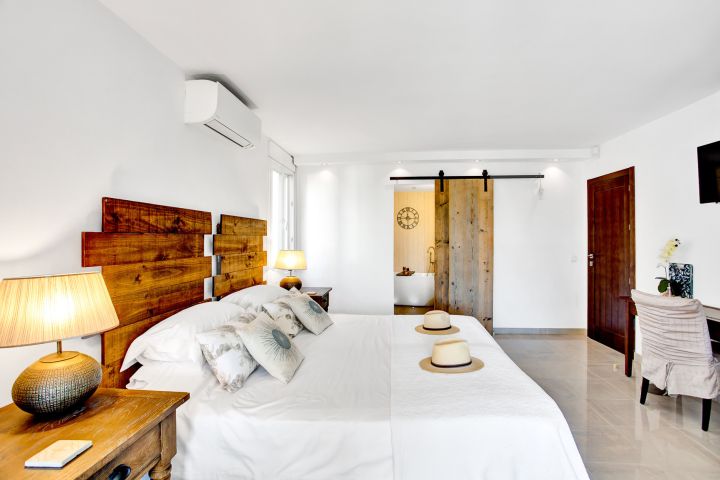 Villa Marbesa - Tropical villa with panoramic views