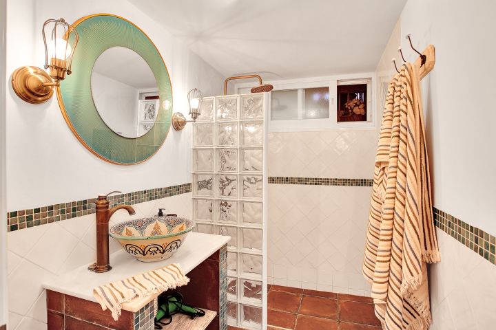 Villa Marbesa - Tropical villa with panoramic views