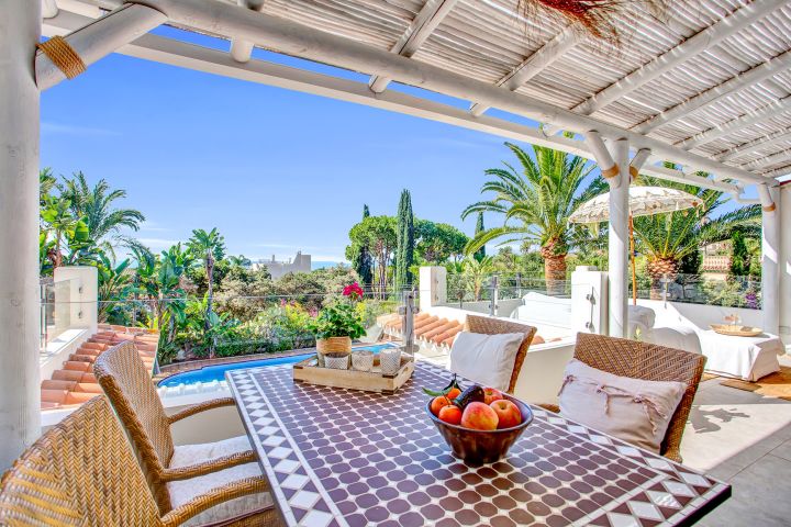 Villa Marbesa - Tropical villa with panoramic views